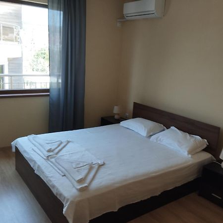 Alfa Guest Rooms With Parking 瓦爾納 外观 照片