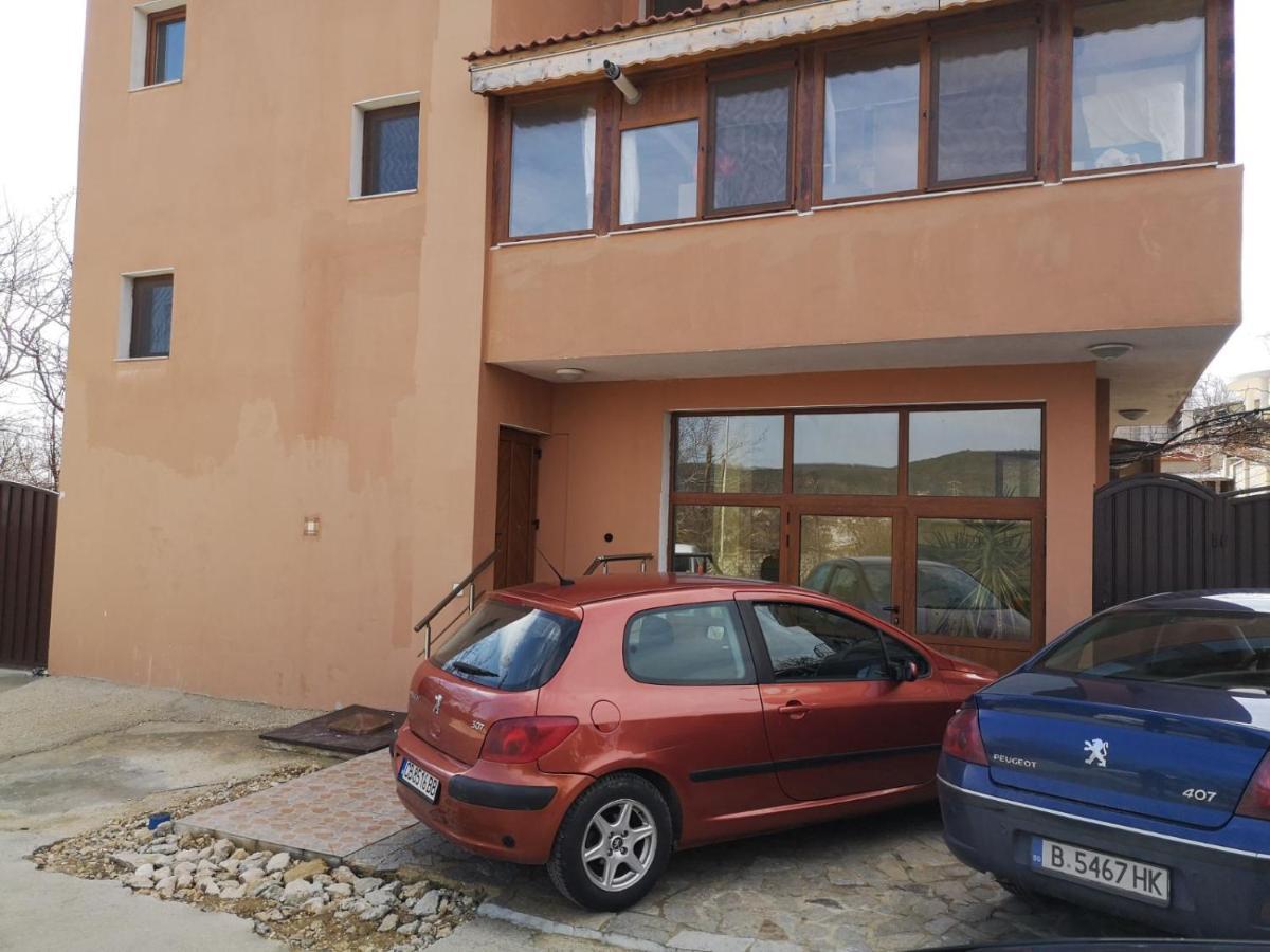 Alfa Guest Rooms With Parking 瓦爾納 外观 照片