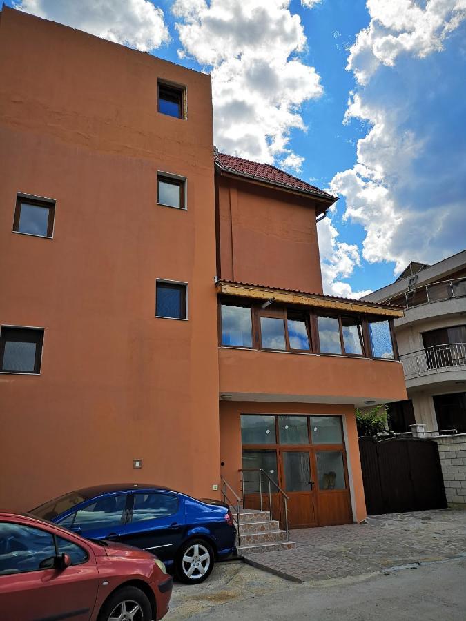 Alfa Guest Rooms With Parking 瓦爾納 外观 照片