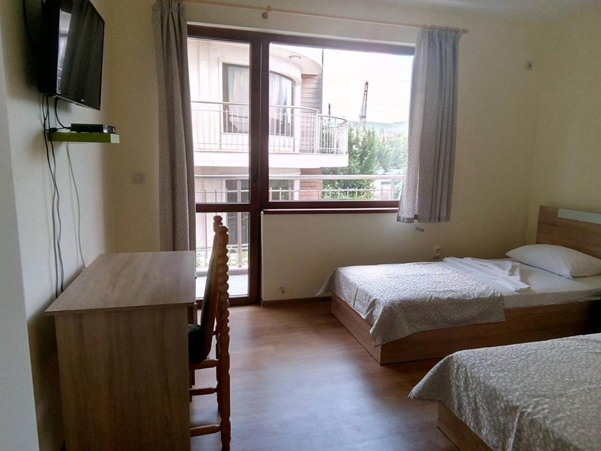 Alfa Guest Rooms With Parking 瓦爾納 外观 照片