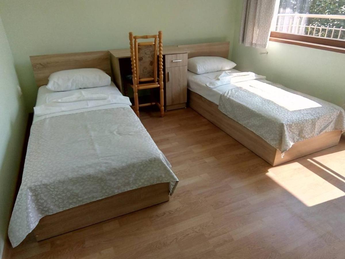 Alfa Guest Rooms With Parking 瓦爾納 外观 照片